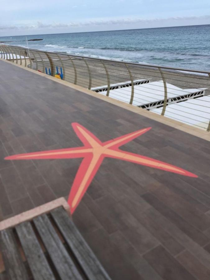 Appartamento Stella Marina In Pieno Centro Di Pietra Ligure Sulla Passeggiata E A Un Passo Dal Mare Luaran gambar
